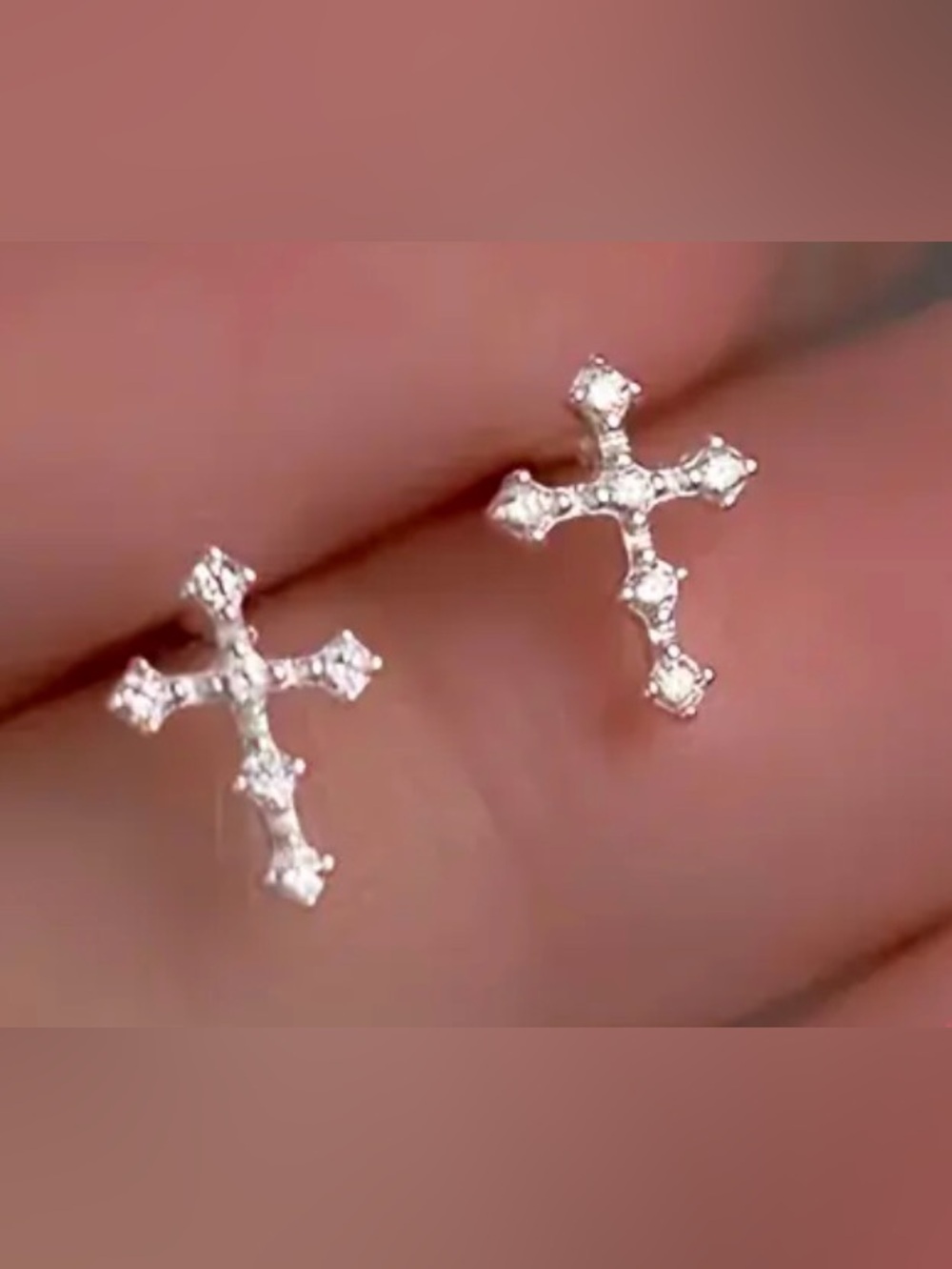 925 Sterling Silver Zirconia Cross Stud Earrings Brand New